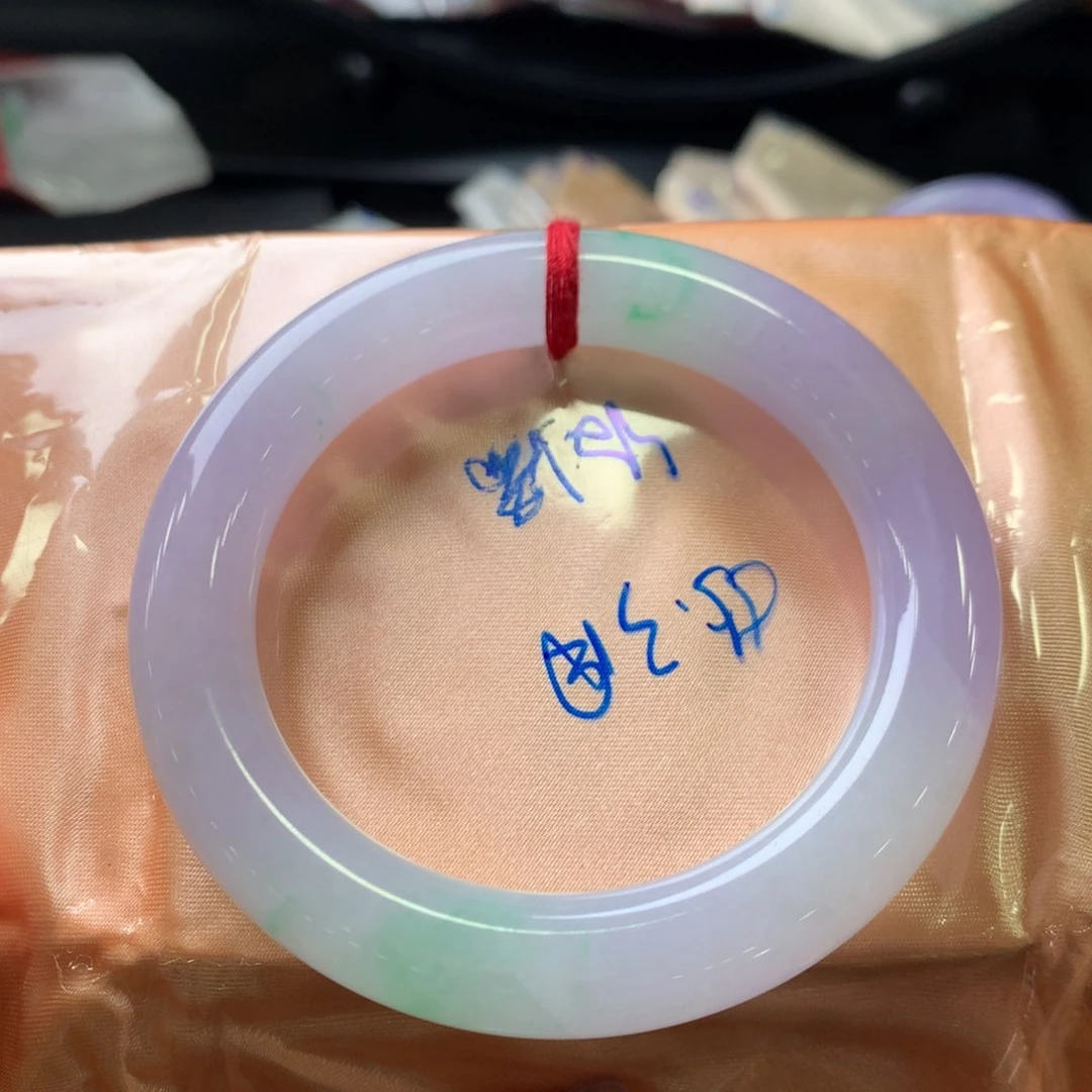 翡翠手镯未镶嵌5556圆