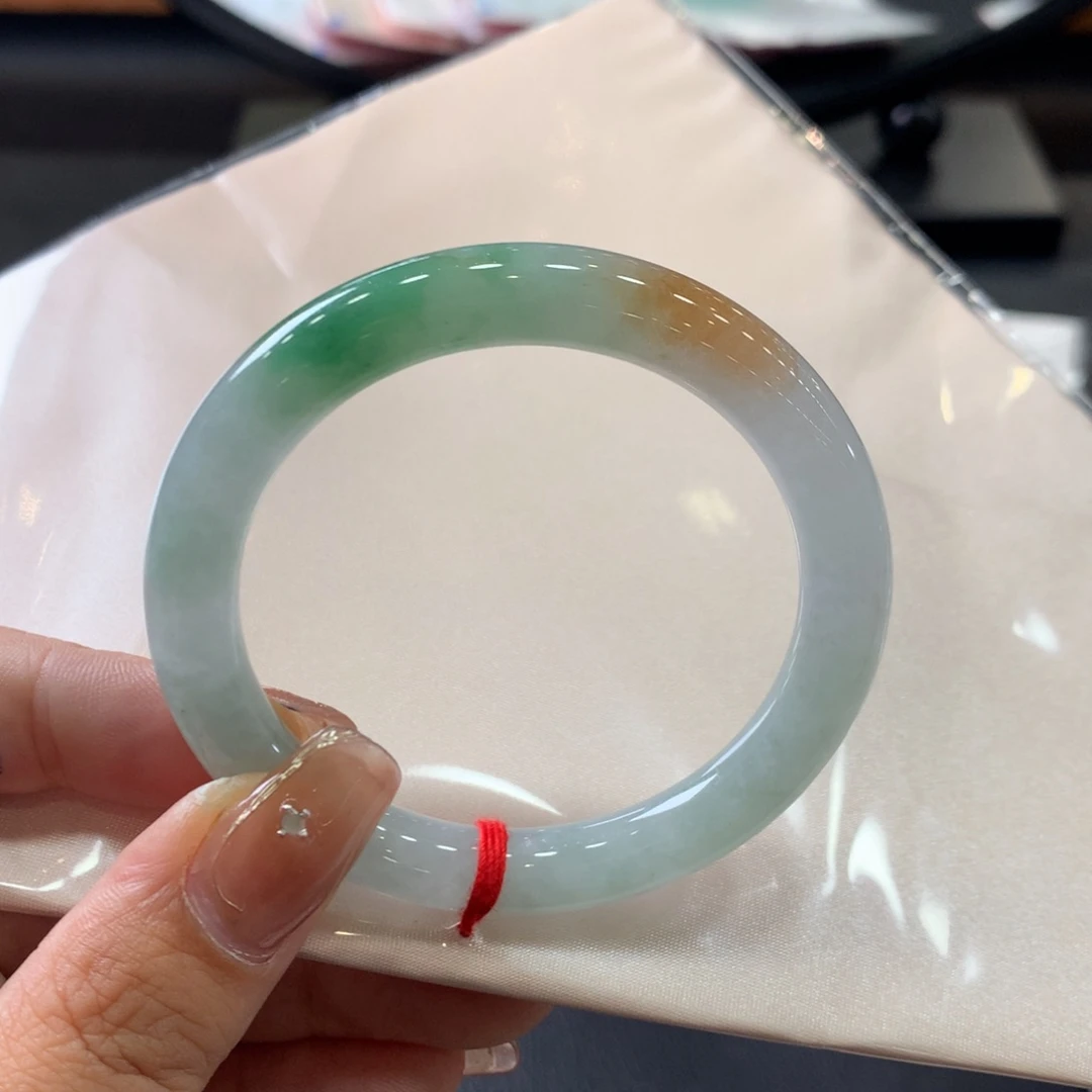 【闪购商品】翡翠手镯未镶嵌5253圆