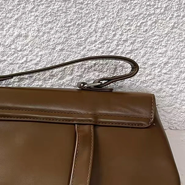 小3小e化妆包（粉棕格纹金属扣双）