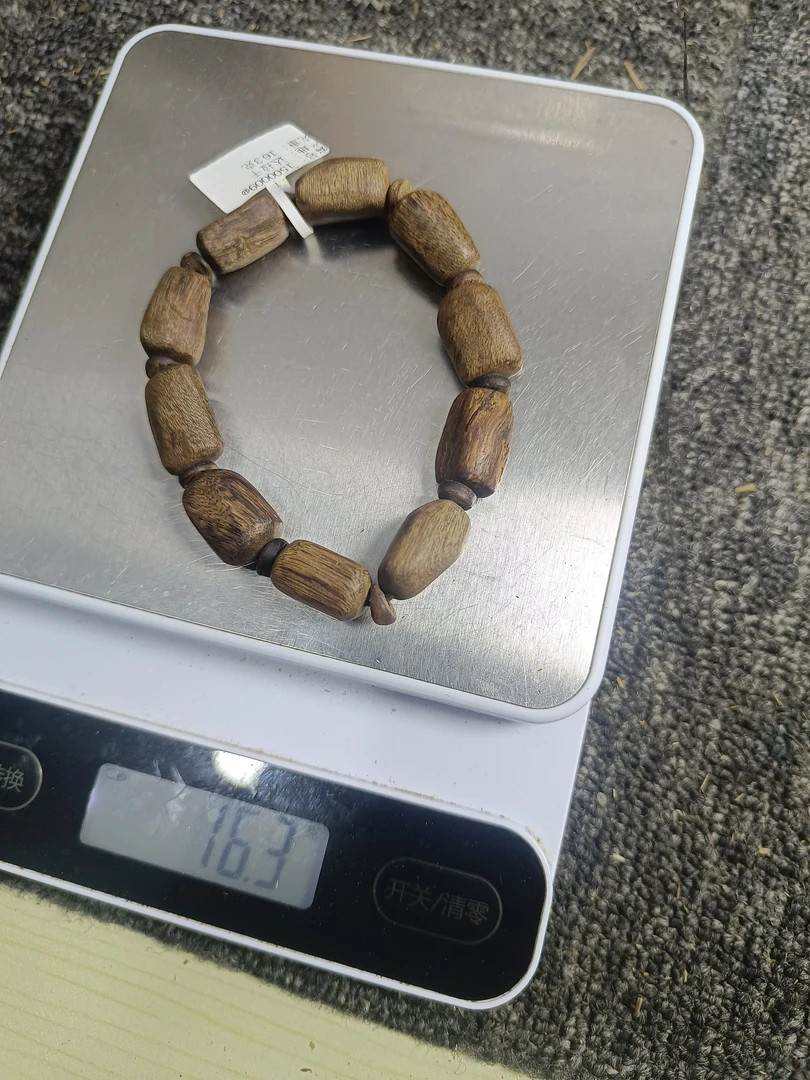 达拉干天然野沉水随型手串沉香