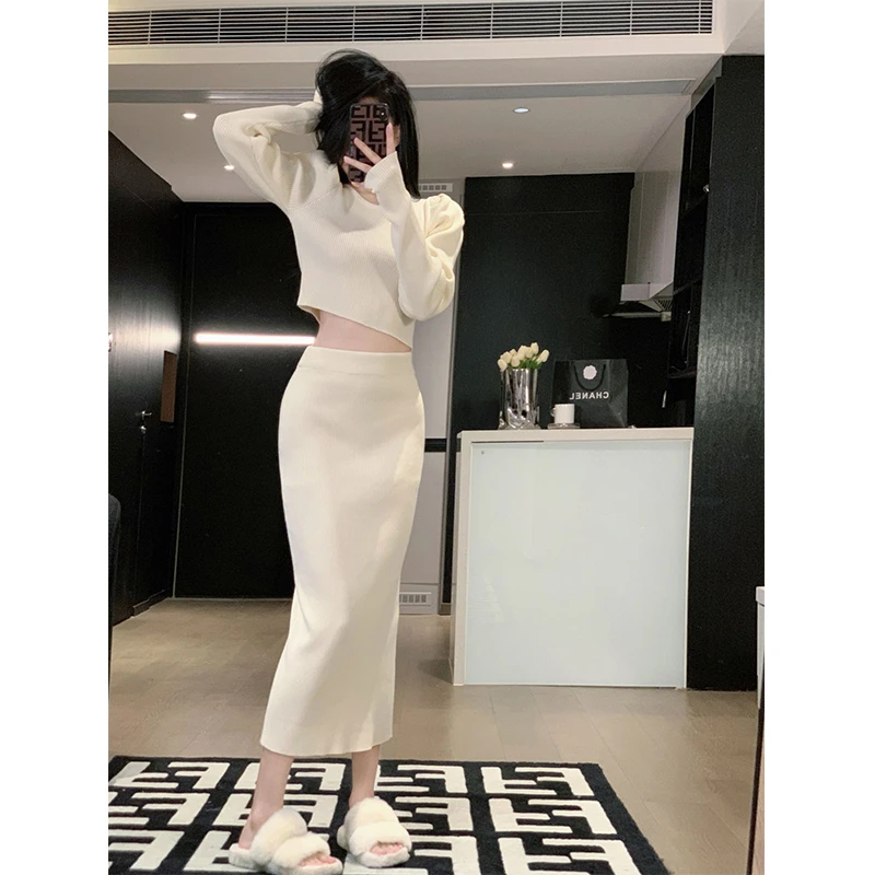 开春穿搭女款秋冬季时尚气质短款长袖针织衫上衣高腰包臀半身长裙