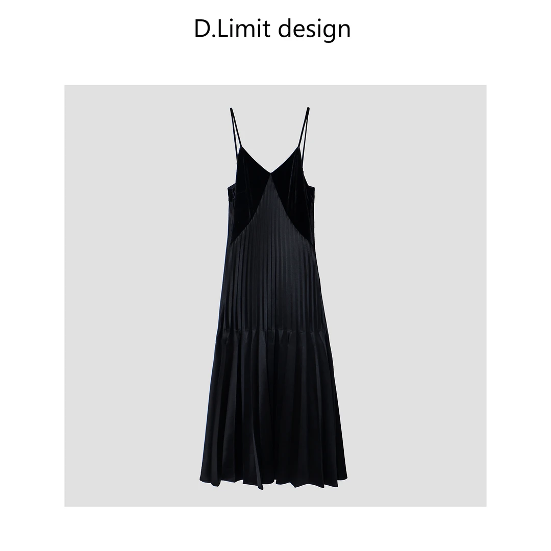 【D.Limit design】气质V领丝绒拼接百褶吊带长裙DLSQA096