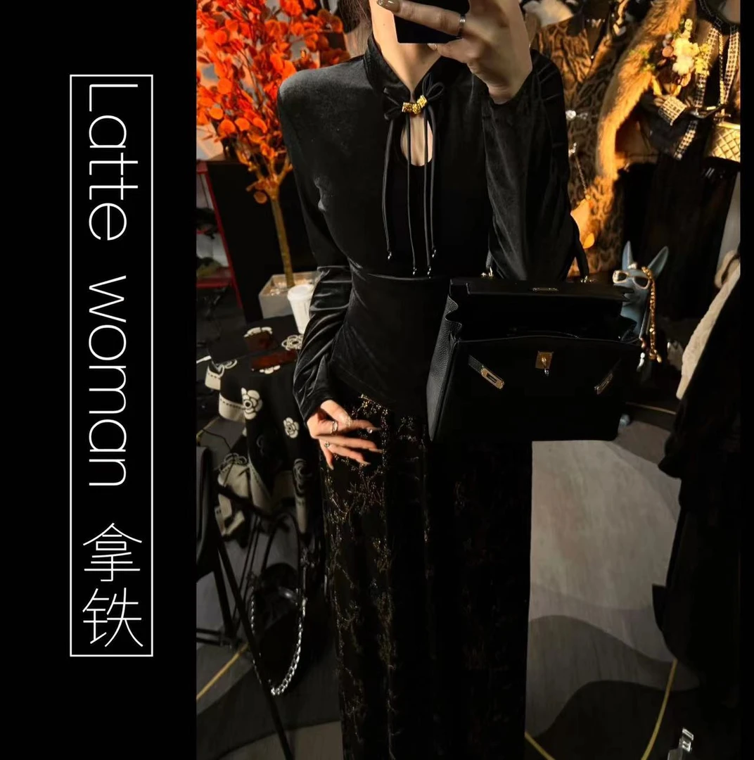 （金枝玉孽）82826小众设计高级感新中式国风丝绒烫金两件套装女秋