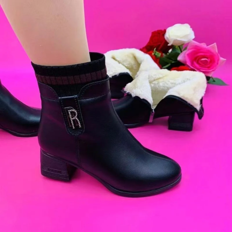 棉鞋女2023冬季新款妈妈鞋加绒保暖粗跟短靴女鞋时尚百搭马丁靴女