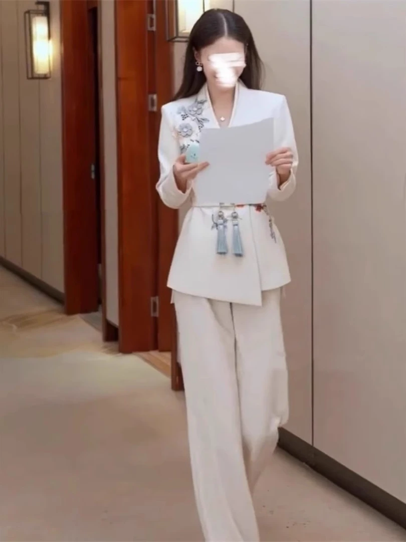 2025炸街新中式国风刺绣西装套装早秋设计感气质西服高级感外套女