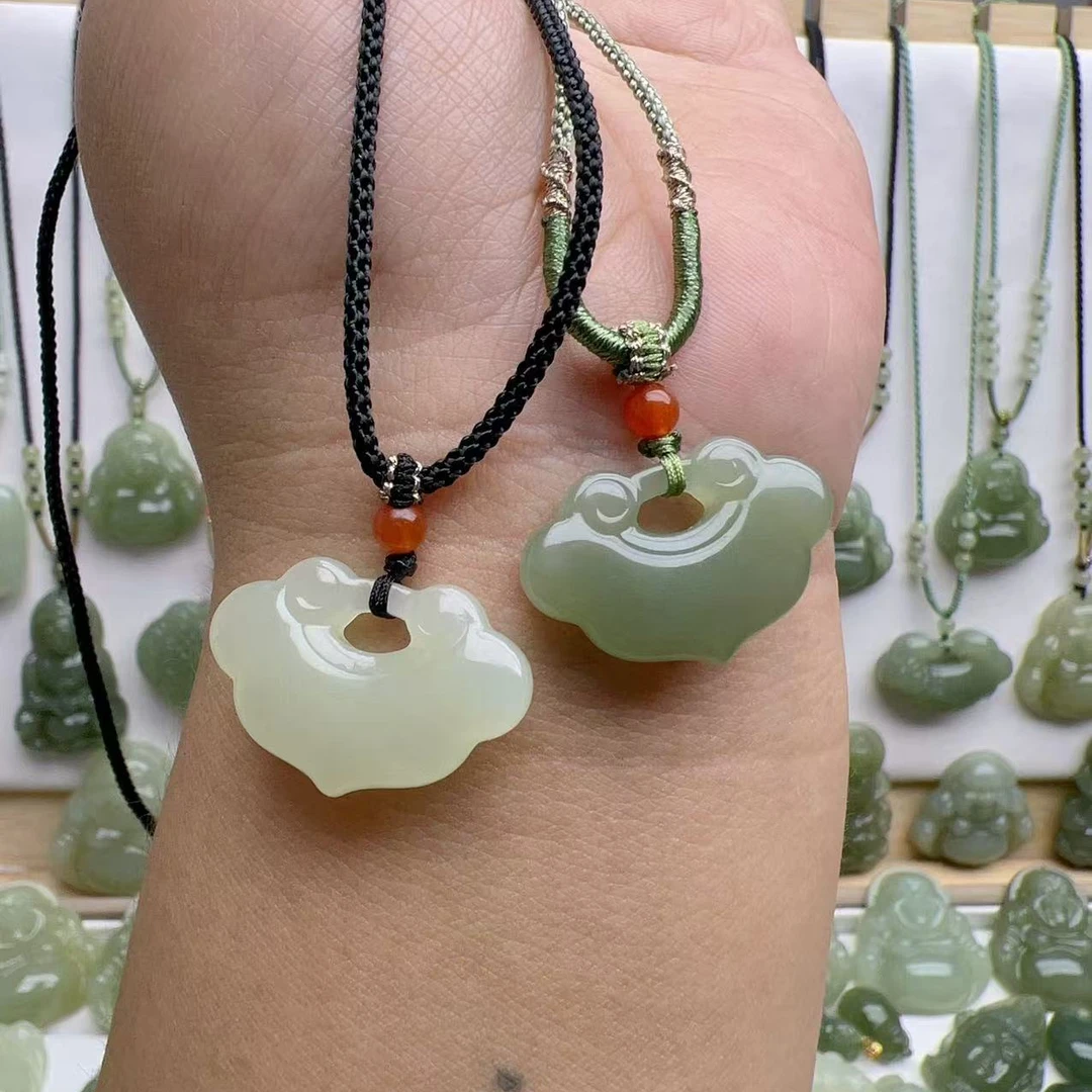 天然和田玉薄款祥云锁玉坠精美爱心锁素面吊坠宝宝锁如意锁送礼物