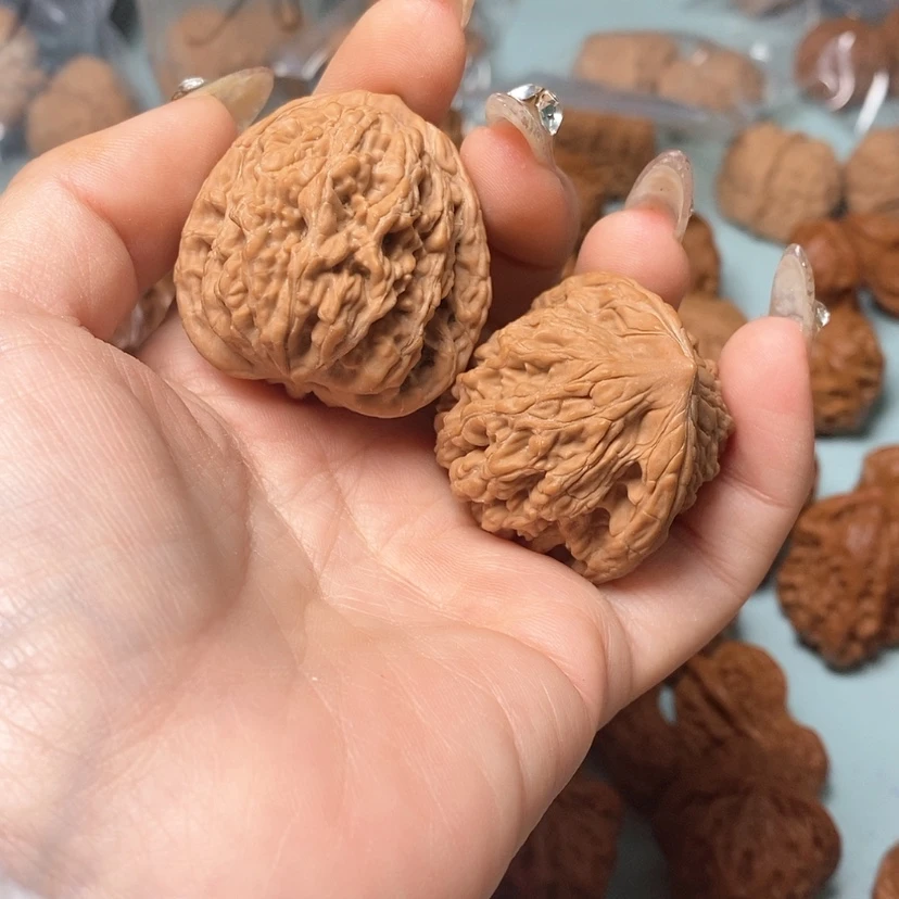 【闪购商品】桃核吊坠雁**痕