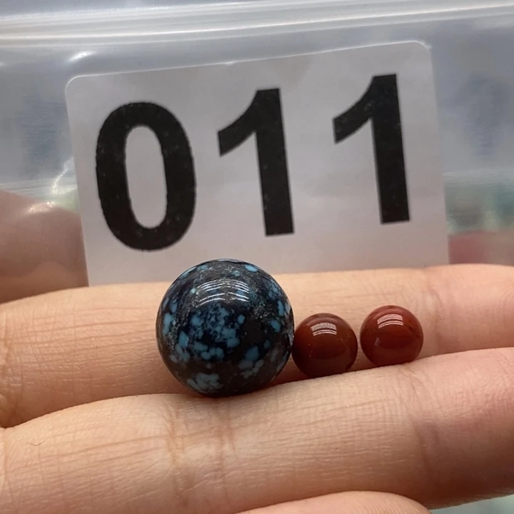 南红玛瑙颈饰未镶嵌