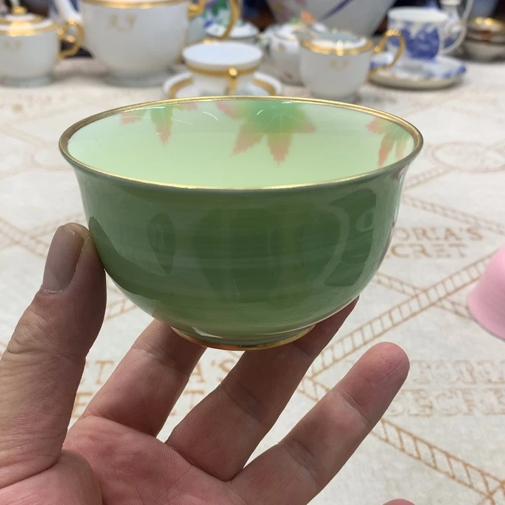 摆件隐隐约约记得
