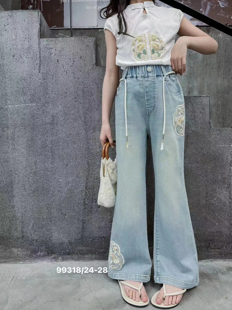 【逸逸潮童】微喇版型国风刺绣显瘦高腰时尚百搭宽松重工春夏牛仔裤