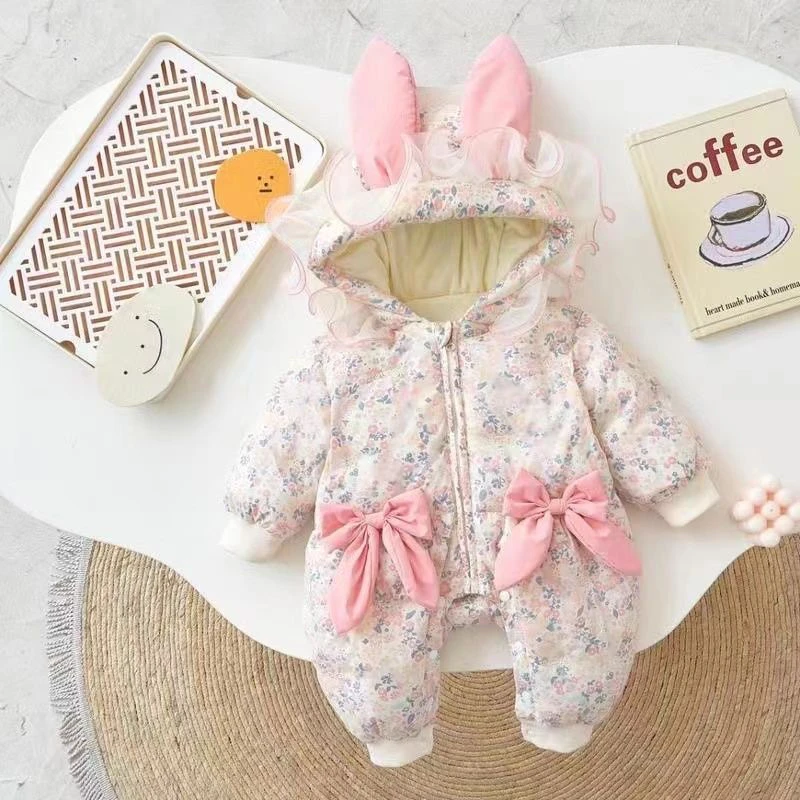 婴儿连体衣冬季加绒加厚碎花女宝宝哈衣带帽爬服冬款棉衣棉服外穿