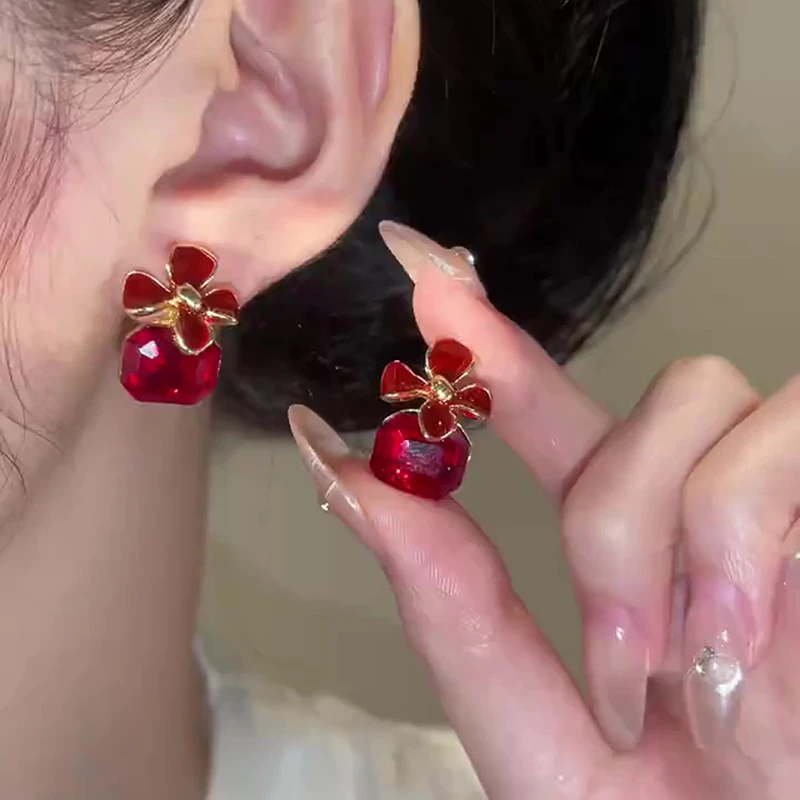 合金耳饰 花开富贵耳环爆款红色花朵耳钉2025年新款轻奢时尚耳饰