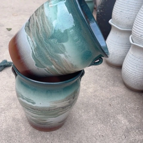 紫砂茶碗山水画两个19高度21