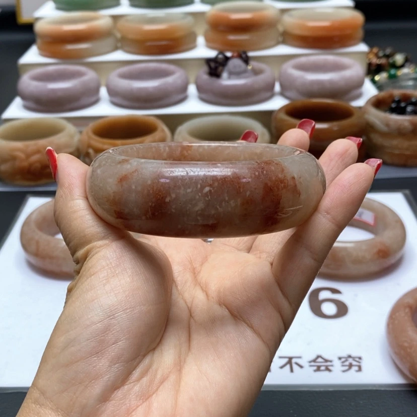 【闪购商品】石英质玉手镯未镶嵌沉**金