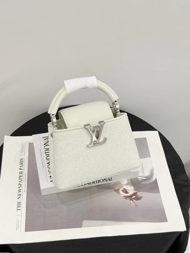 99新 LouisVuitton/路易威登 闲置 capucine mini璀璨星空 大全套