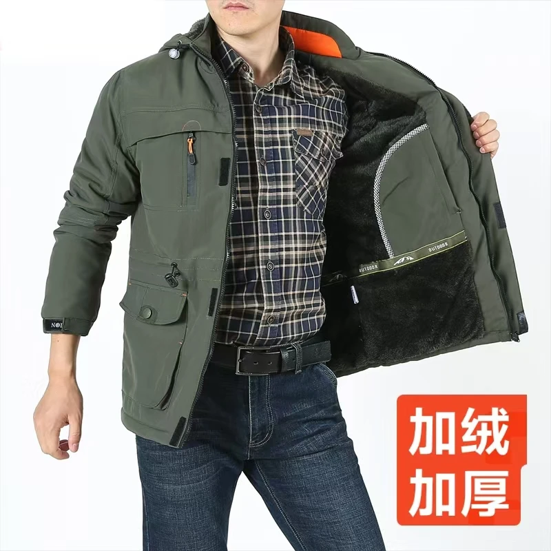 2024男士秋冬冲锋衣  户外休闲大码风衣夹克衫  舒适透气舒适耐磨