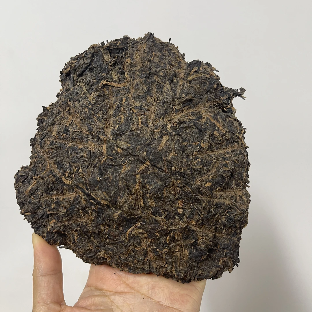 05年古树大饼散块  生茶 100克/份 以实物为主