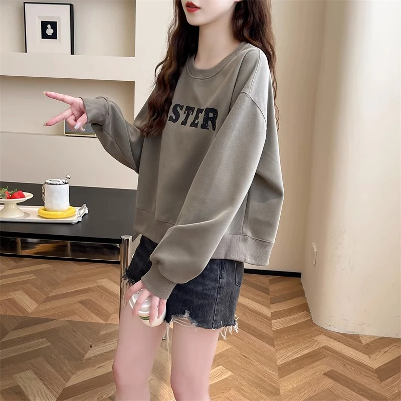 2025年早秋新款 休闲简约短款小个子圆领卫衣女洋气百搭韩版上衣