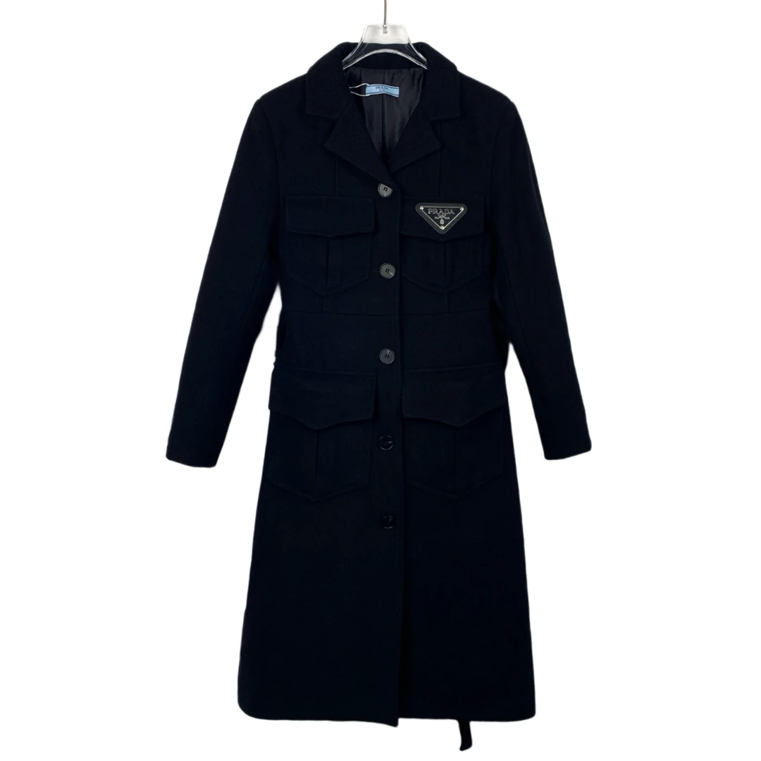 H10810 Prada 23款黑色三角标翻领单排扣腰带款大衣 42码 99新