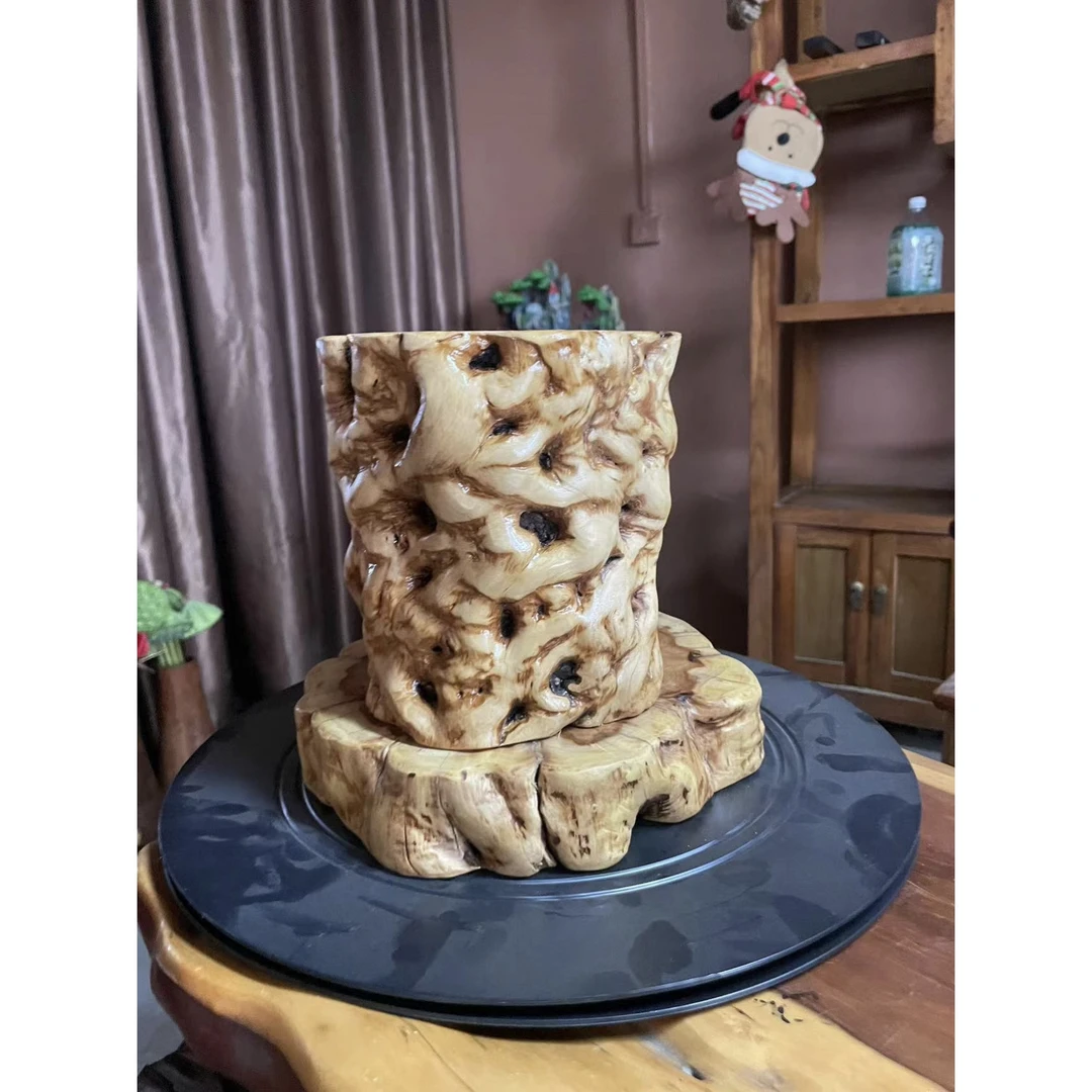 枣木根雕  精品龙纹笔筒