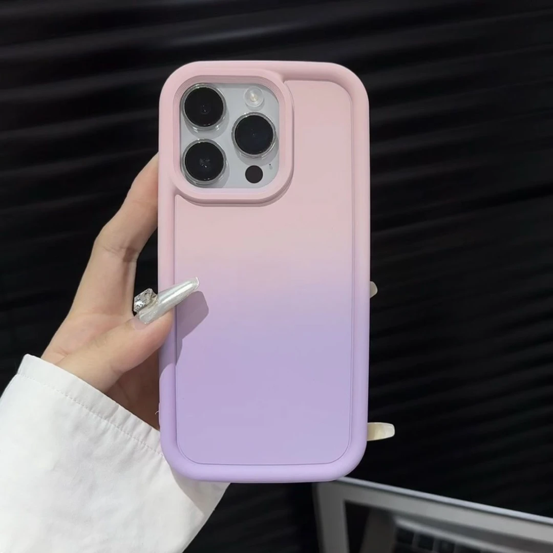 渐变极简大孔iPhone15promax手机壳苹果14pro保护13网红12个性潮