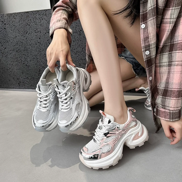 【老彭同学】透气网面厚底增高休闲鞋55406