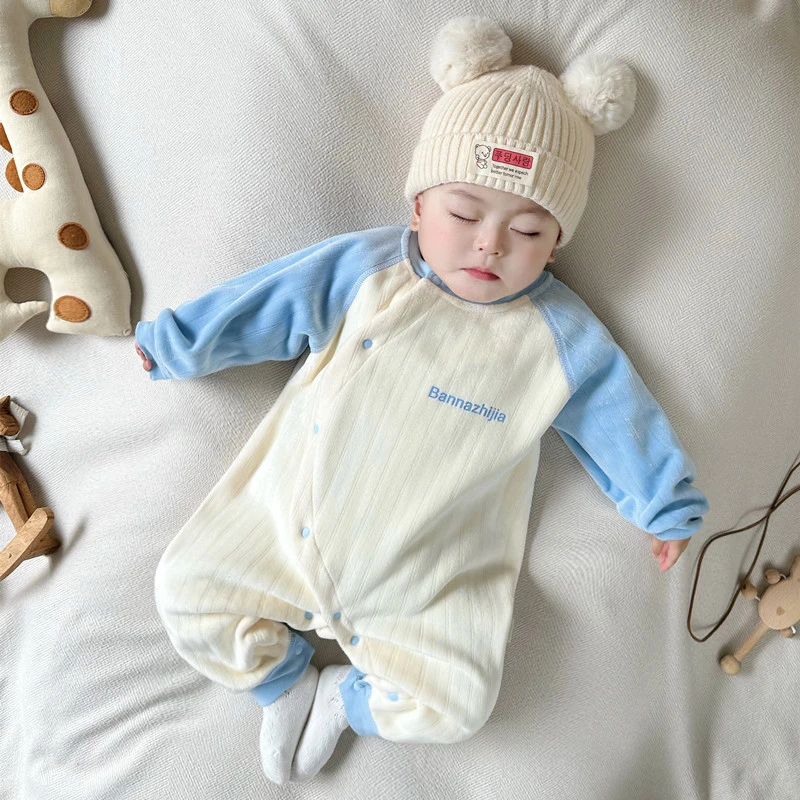 新生儿婴儿衣服秋冬加绒男女宝宝一体绒保暖双面绒无骨中厚连体衣