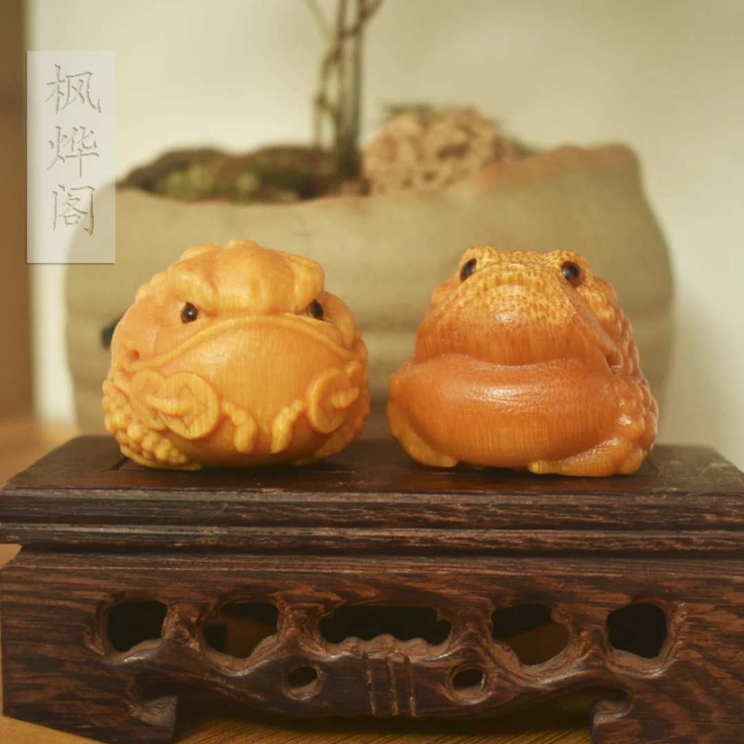 枫烨阁龙血金丝竹雕金蟾一对4.0大小