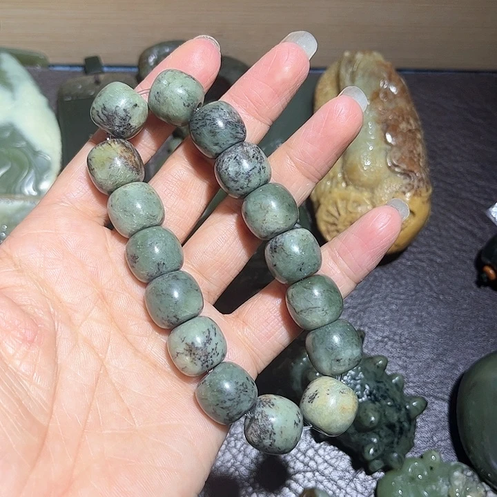 岫岩河磨玉（透闪石质玉）无未镶嵌妞*