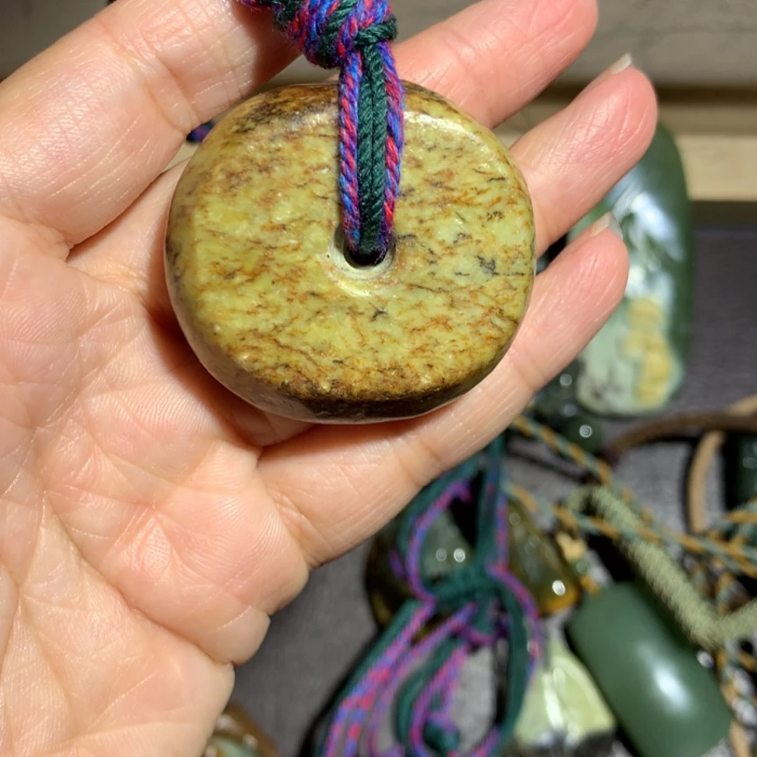 【闪购商品】岫岩河磨玉（透闪石质玉）颈饰未镶嵌～****～