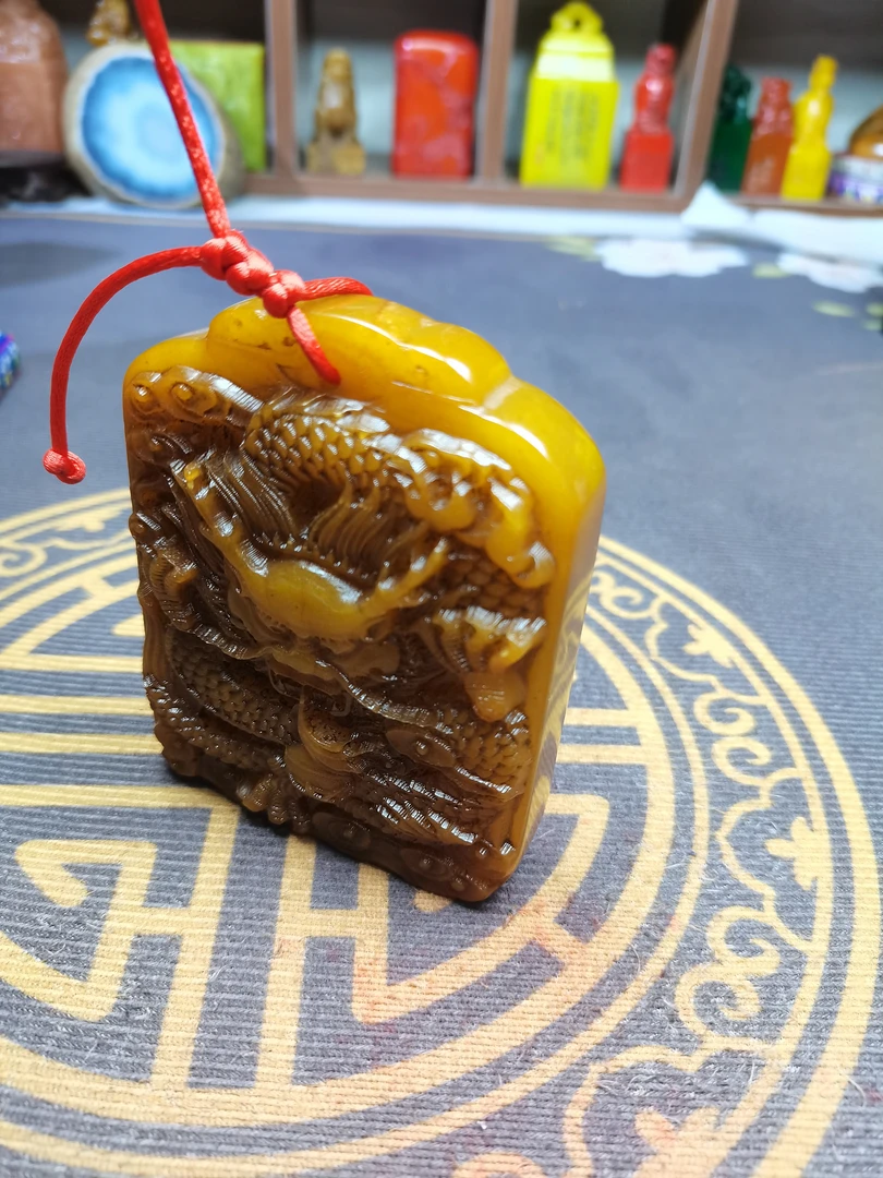 寿山石老田黄龙章