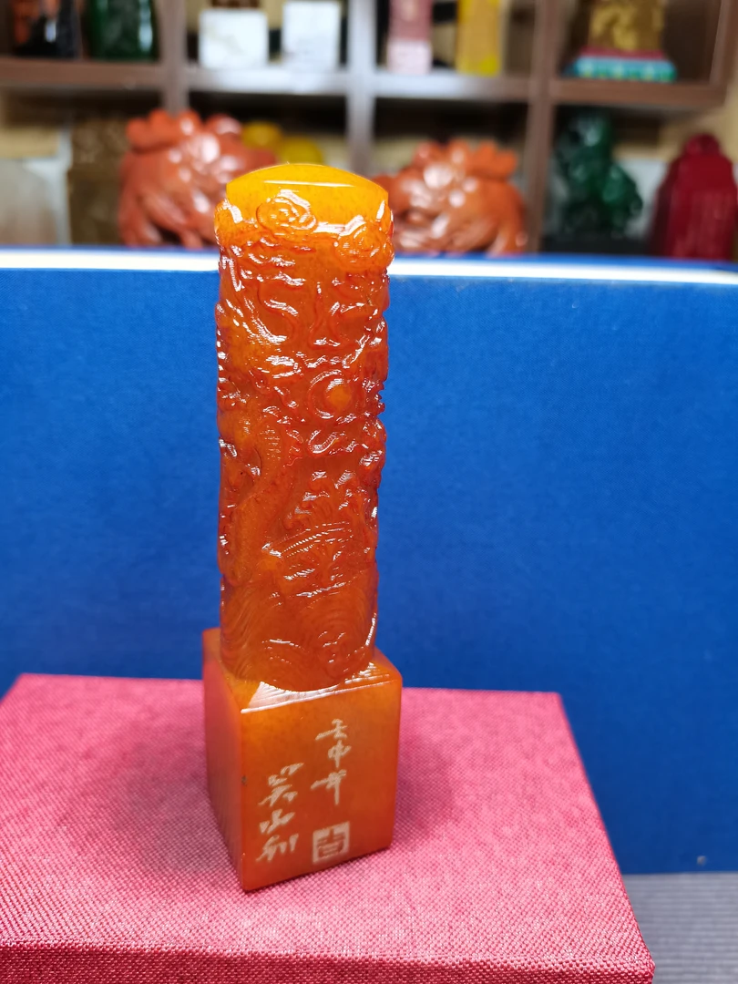 寿山石红田3公分龙柱