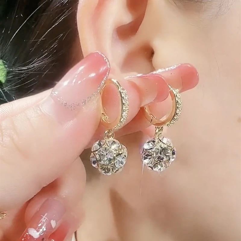 合金耳饰 精致微镶钻球耳环女2024新款小众设计耳扣气质轻奢 耳饰