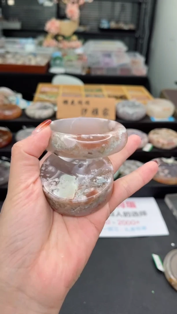 【闪购商品】石英质玉手镯未镶嵌55圈口（赠品镯心）3536040