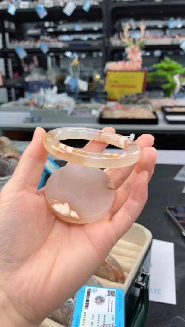 【闪购商品】石英质玉手镯未镶嵌60圈口（赠品镯心）6222220