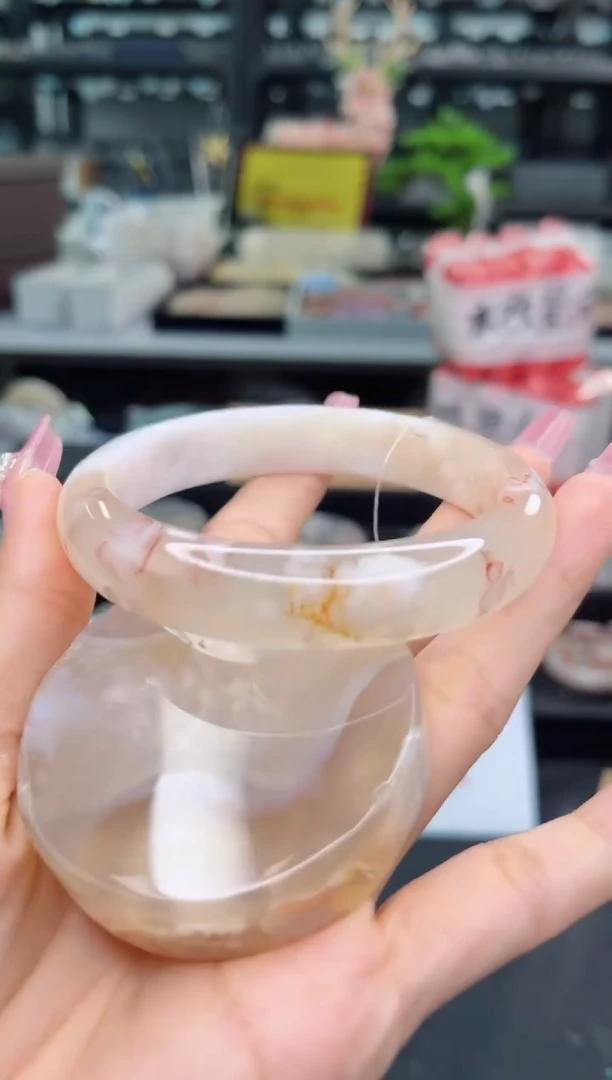 【闪购商品】石英质玉手镯未镶嵌62圈非金属布艺汐雅家樱花3402038