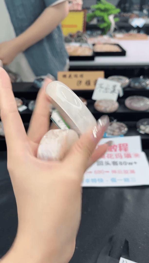 【闪购商品】石英质玉手镯未镶嵌53圈口（赠品镯心）3425013