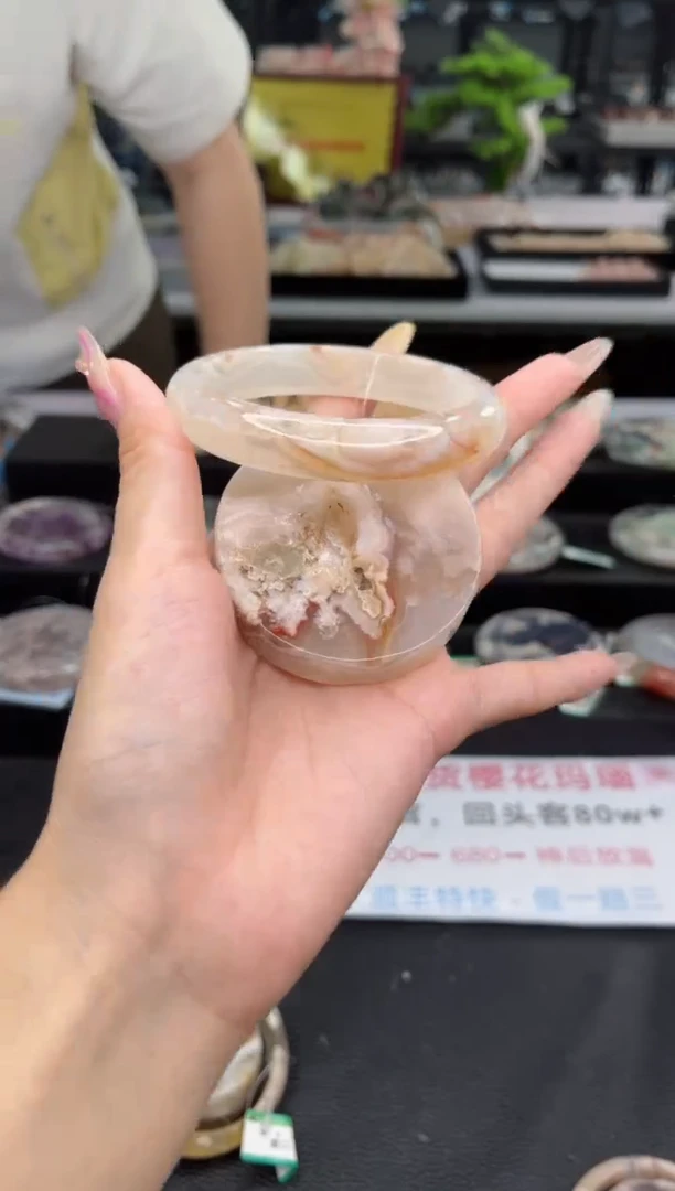 【闪购商品】石英质玉手镯未镶嵌60圈口（赠品镯心）144118