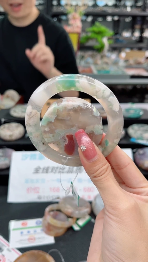 【闪购商品】石英质玉手镯未镶嵌55圈口（赠品镯心）S9021