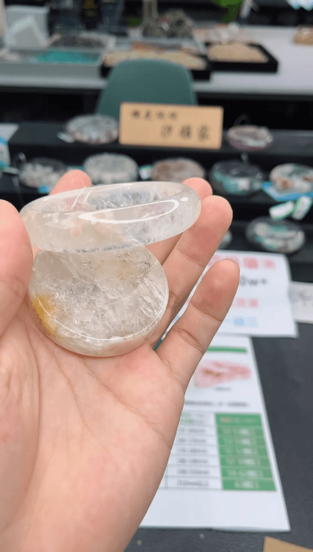 【闪购商品】石英质玉手镯未镶嵌56圈口（赠品镯心）3422082
