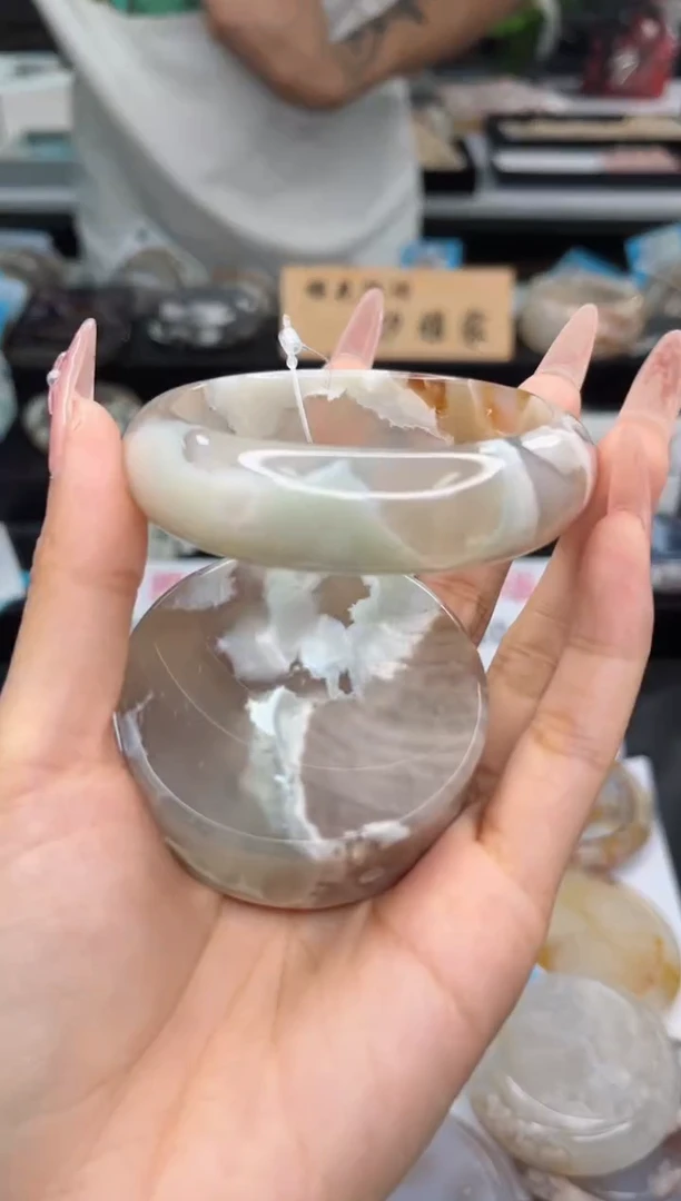 【闪购商品】石英质玉手镯未镶嵌57圈口（赠品镯心）344548