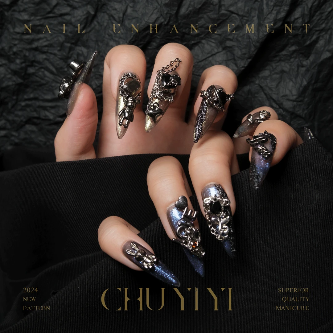 黑童话 重工金属可爱小熊暗黑风轻奢小众辣妹个性手工穿戴甲