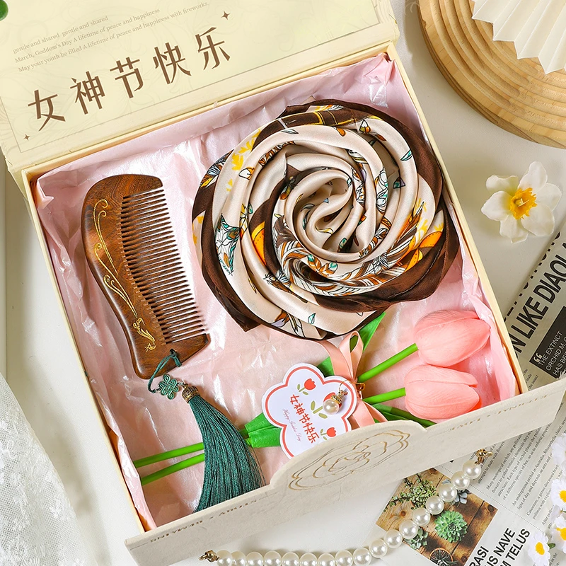 教师节礼物新年送女老师实用高级感50岁40岁以上妈妈生日丝巾礼盒