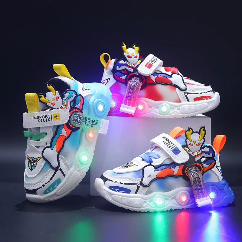 男童宝宝奥特曼带灯春秋新款防滑软底男孩防滑运动鞋中小童老爹鞋