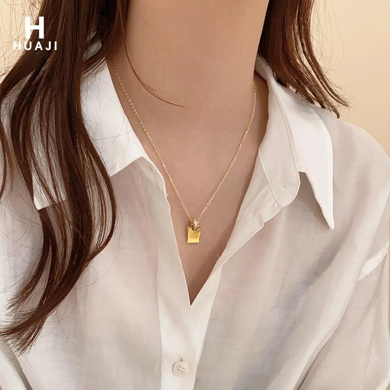 钛钢项链 刻字方牌钛钢项链女小众设计感轻奢百搭锁骨链简约锆石