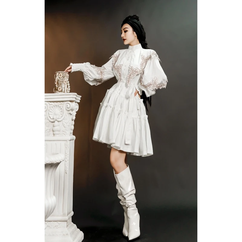 【星姐推荐】星原创高级定制【云上香草】设计师白色高级感个性连衣裙