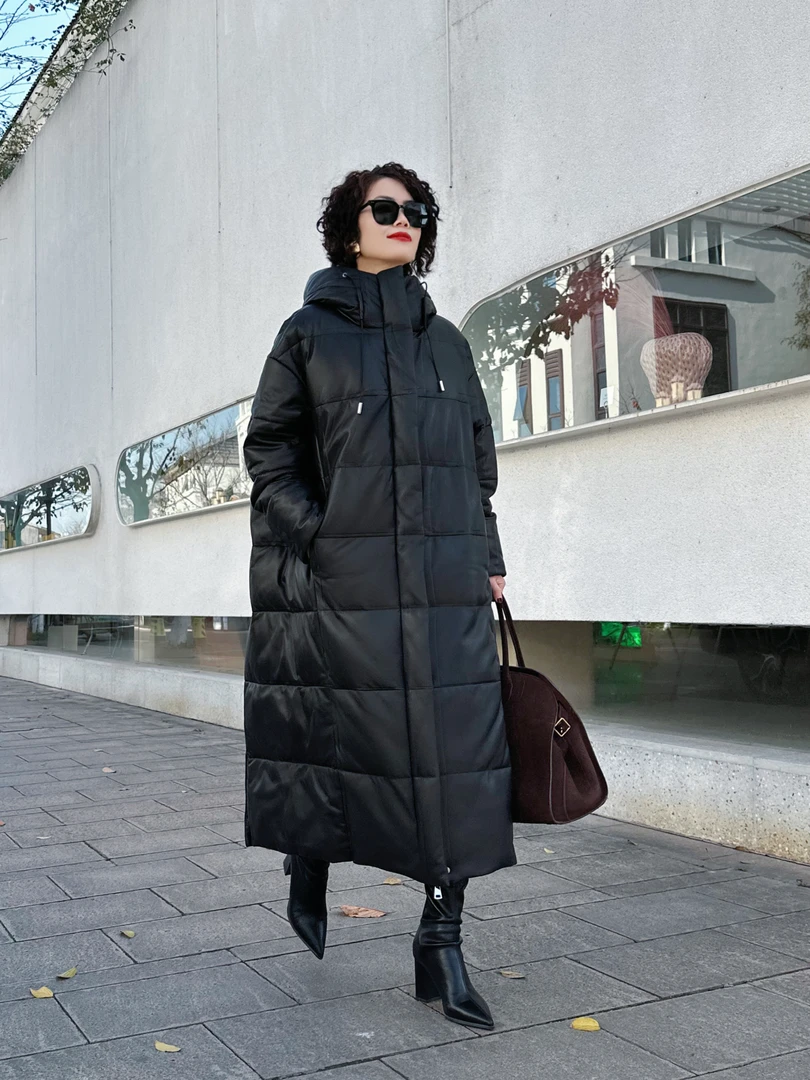 绵羊皮大长款新款大牌黑金连帽男女同款加厚保暖外套8282