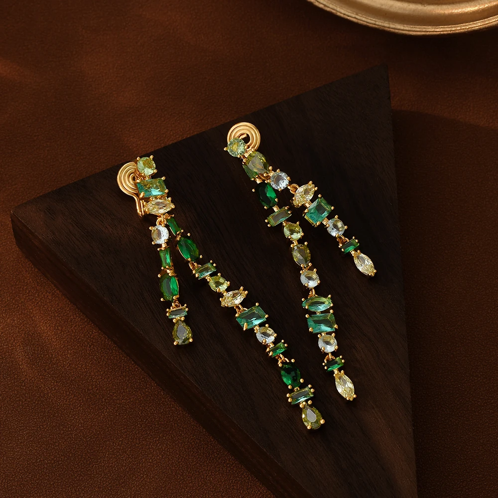 铜合金合成锆石耳饰 奢华百搭锆石耳坠，优雅气质长款耳钉时尚