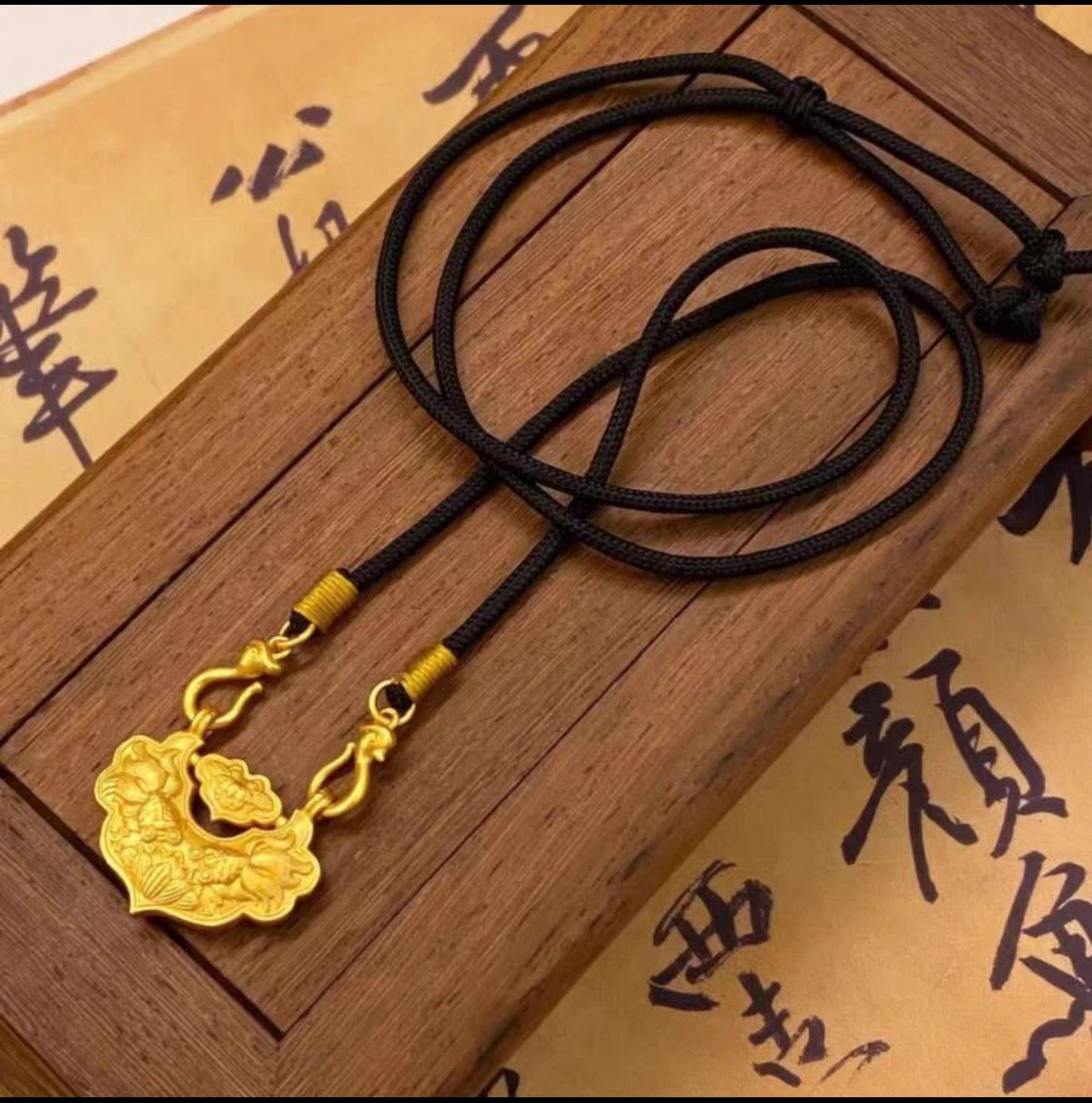 铜合金布艺项链 新中式国风工艺精致饱满版锦鲤花牌项链毛衣链