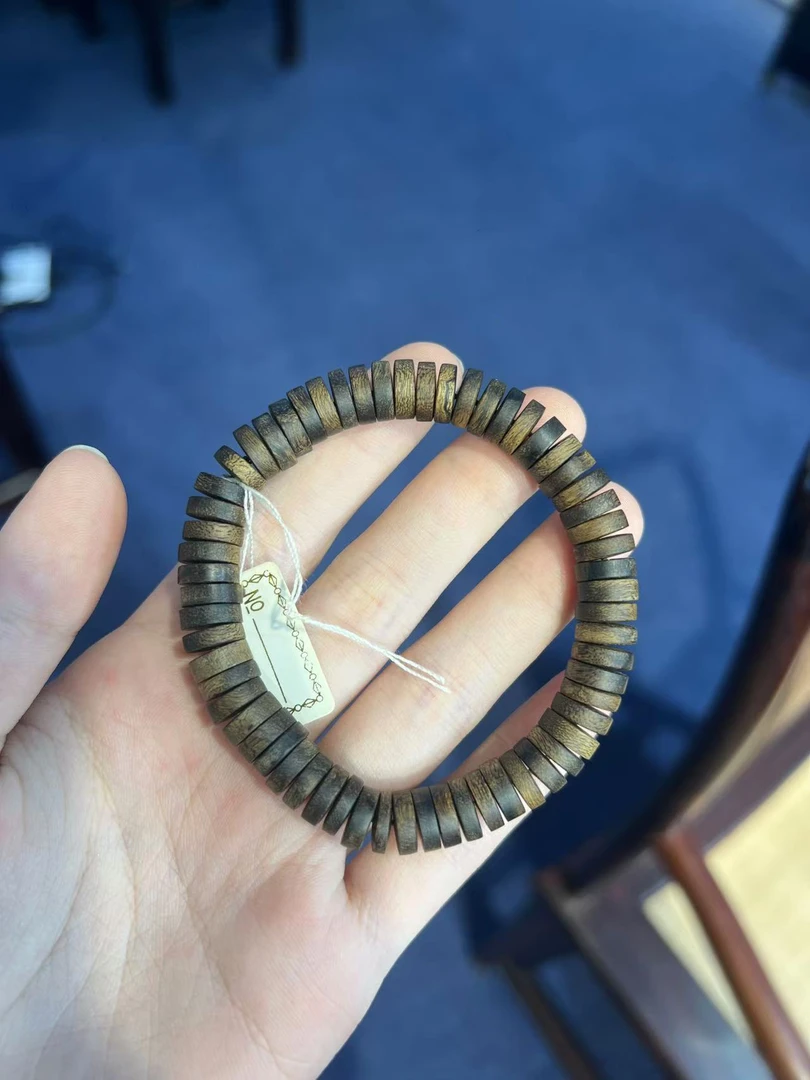 达拉干沉香片珠手串